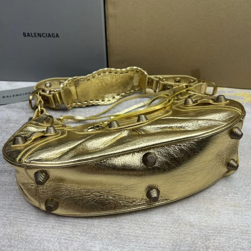 Balenciaga Retro  Motorcycle-Inspired Half Moon Dumpling Bag StreetReady 38358