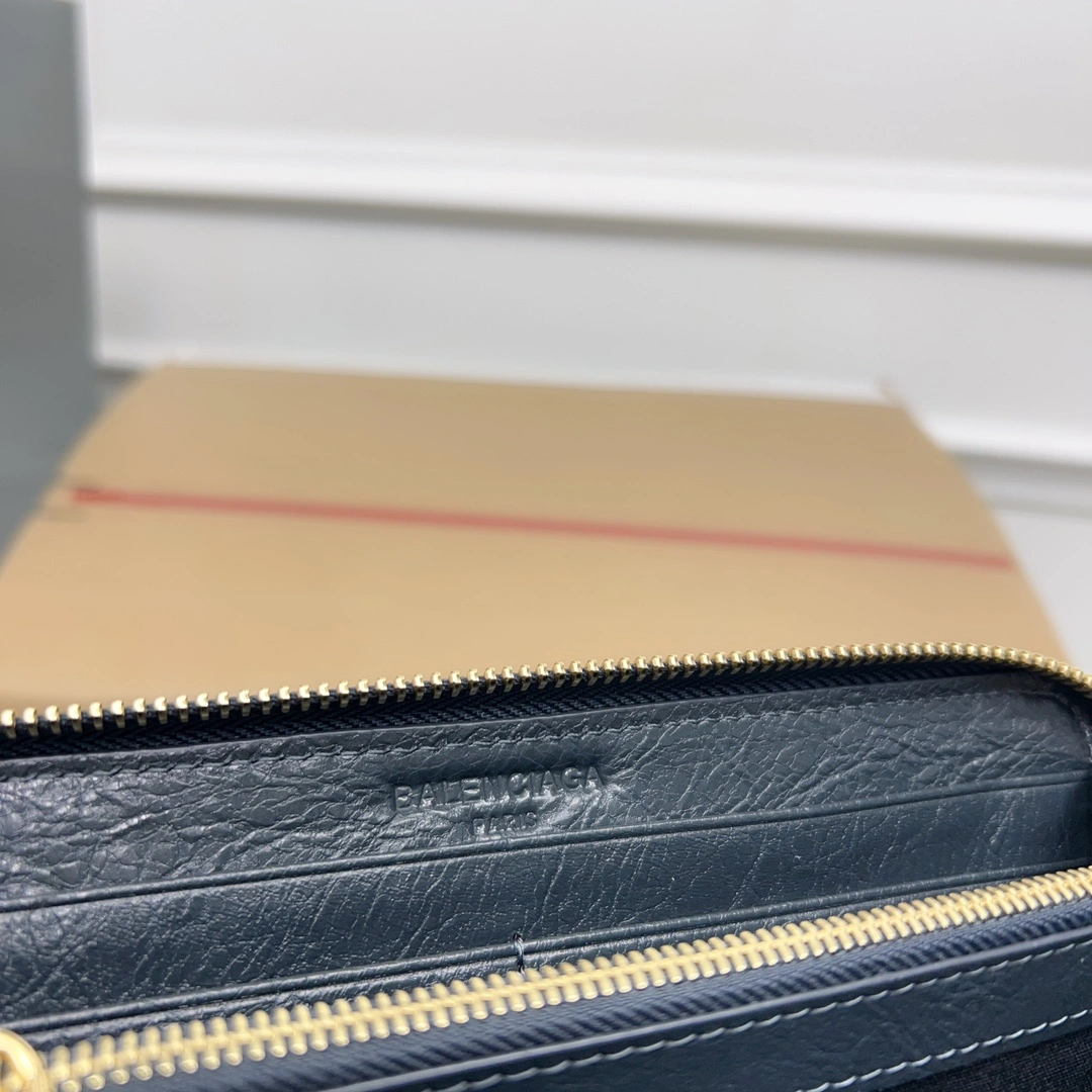 Balenciaga Retro Gray Sheepskin Motorcycle Wallet with Heart Zipper Sporty 60889