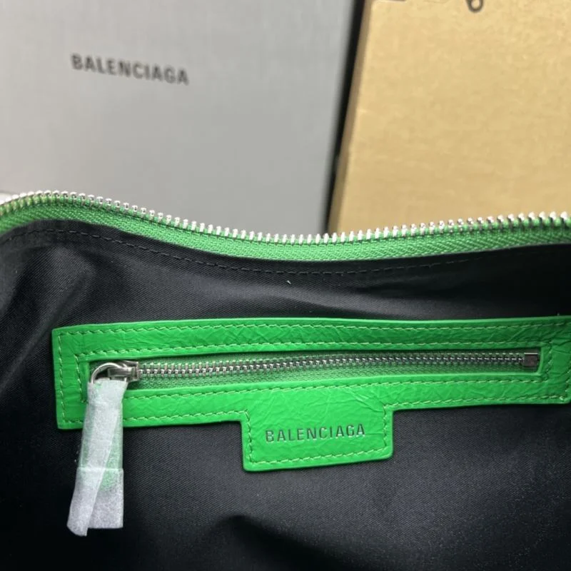 Balenciaga Retro Green  Le Cagole Half-Moon Dumpling Bag Fashionable 38350