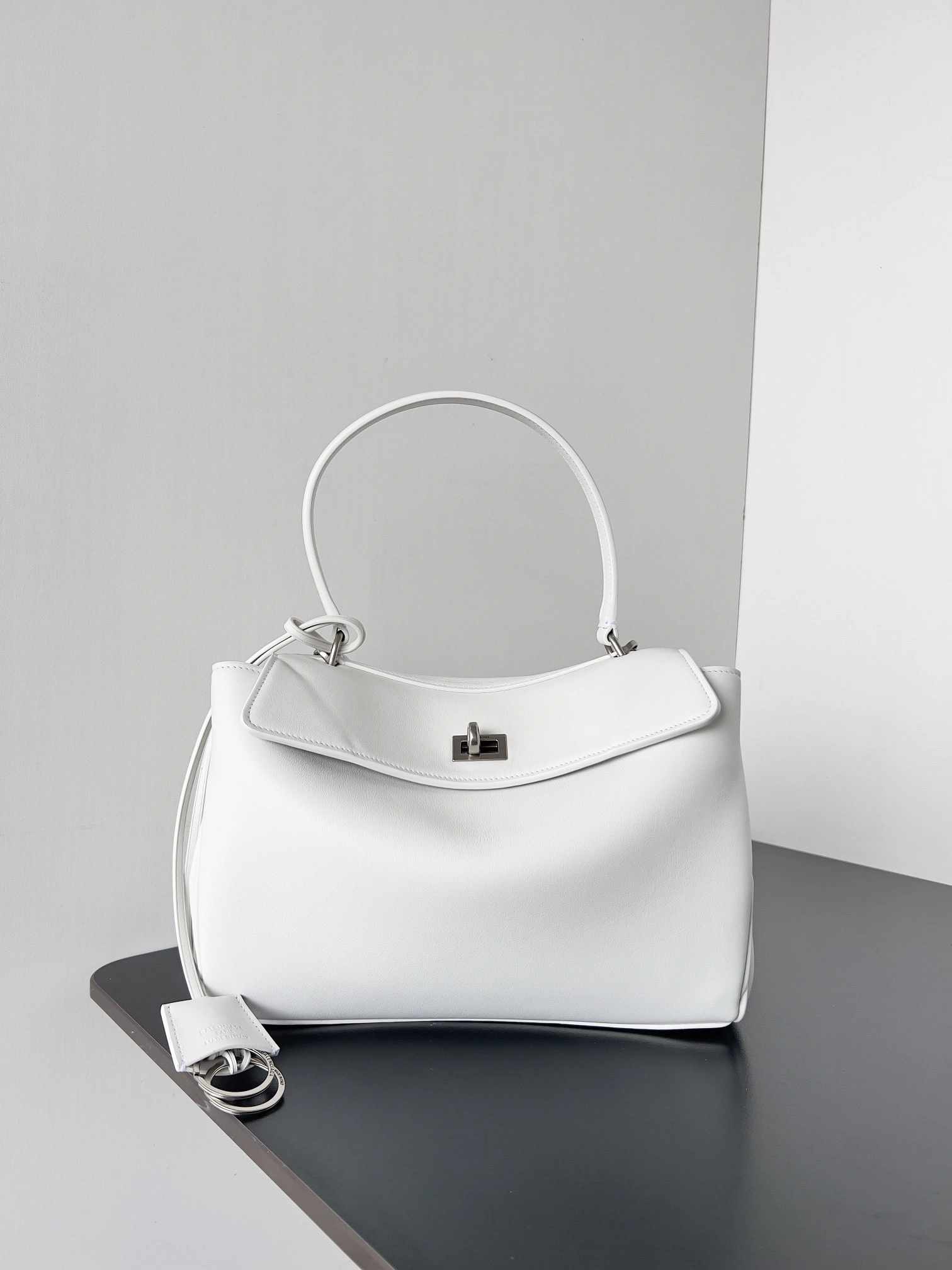 GoodFit Balenciaga Rodeo Drive Luxe Oversized  Bag - Silver Edition 64686