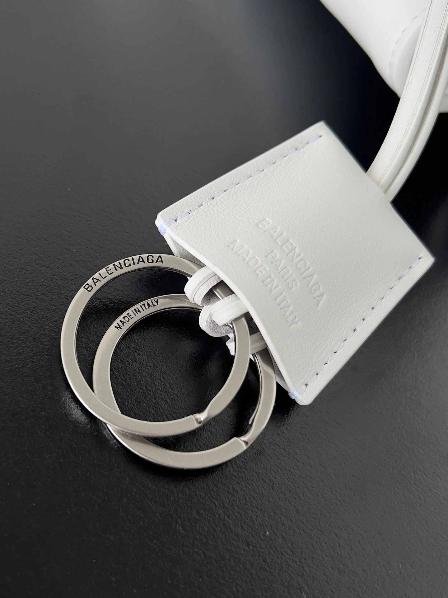 GoodFit Balenciaga Rodeo Drive Luxe Oversized  Bag - Silver Edition 64686