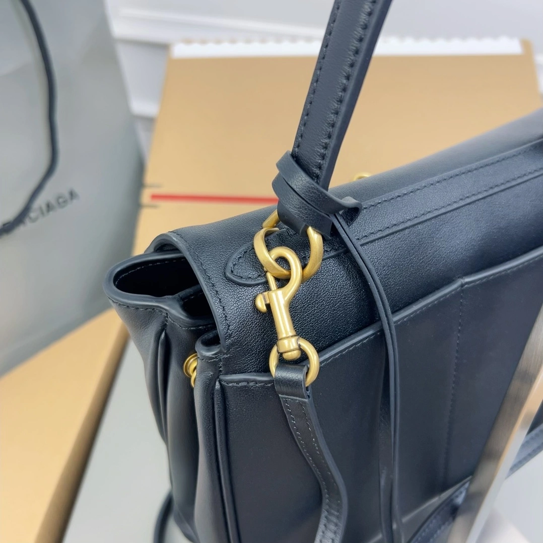 Stylish Balenciaga Rodeo Drive Oversized Luxe  Bag 60914