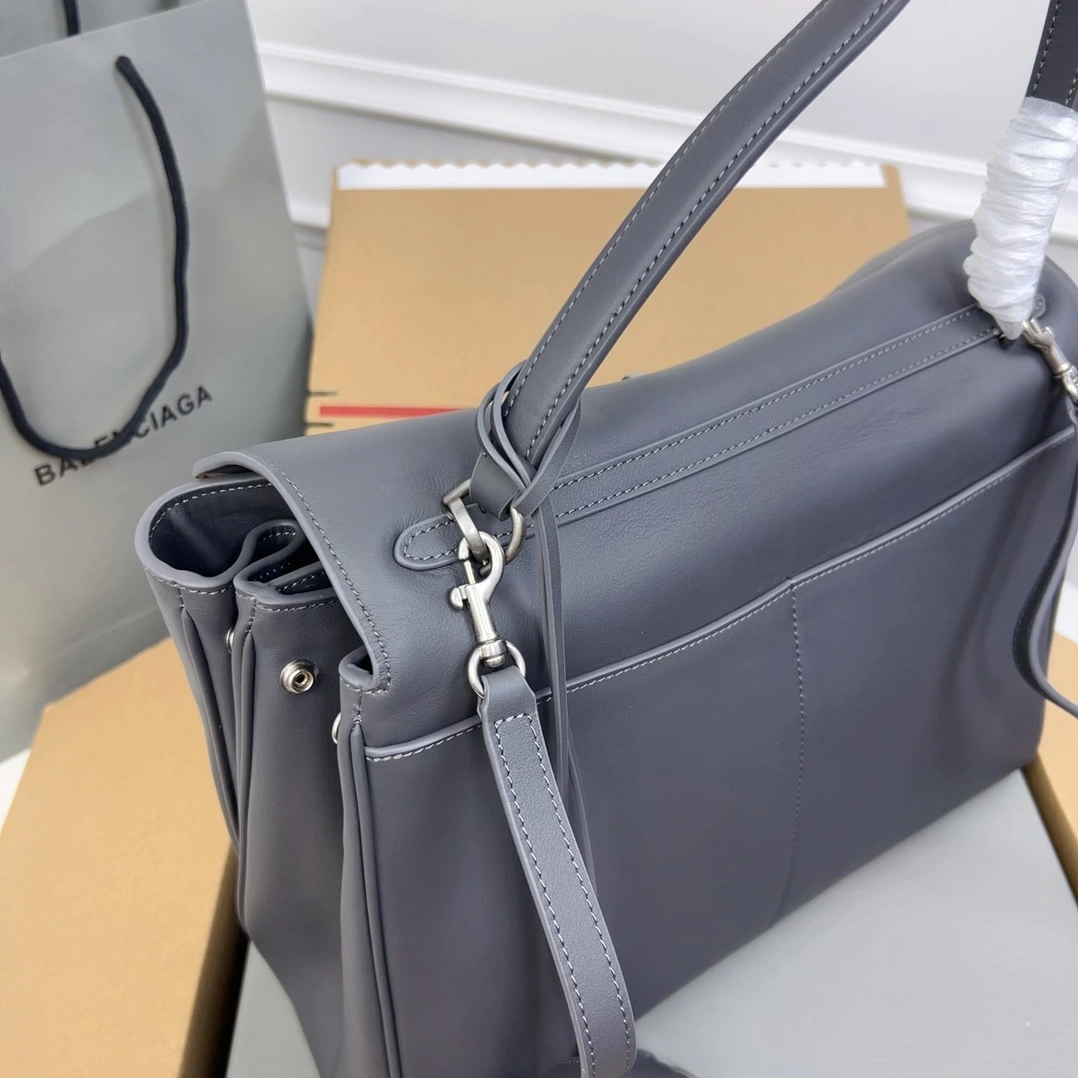 HighQuality Balenciaga Rodeo Luxe Leather Tote -  Black Elegance 60924
