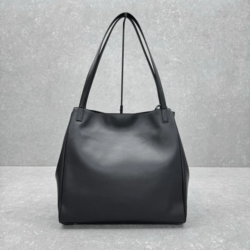 HighPerformance Balenciaga Rodeo Luxe Open-Top Tote with Metal Turn-Lock 38249