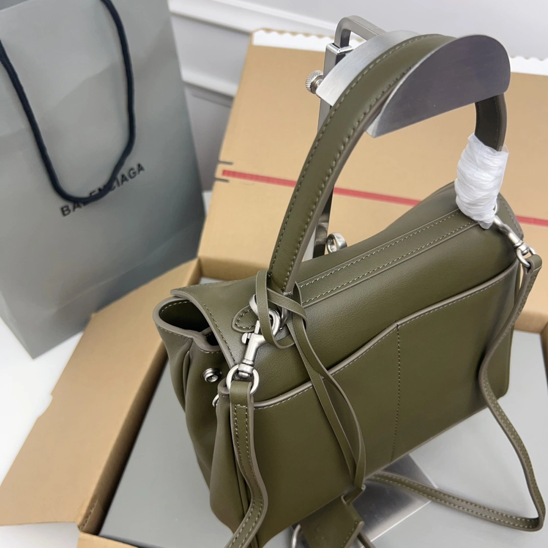 FashionForward Balenciaga Rodeo Luxe Oversized  Bag 60911