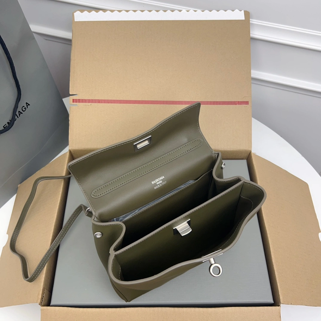 FashionForward Balenciaga Rodeo Luxe Oversized  Bag 60911