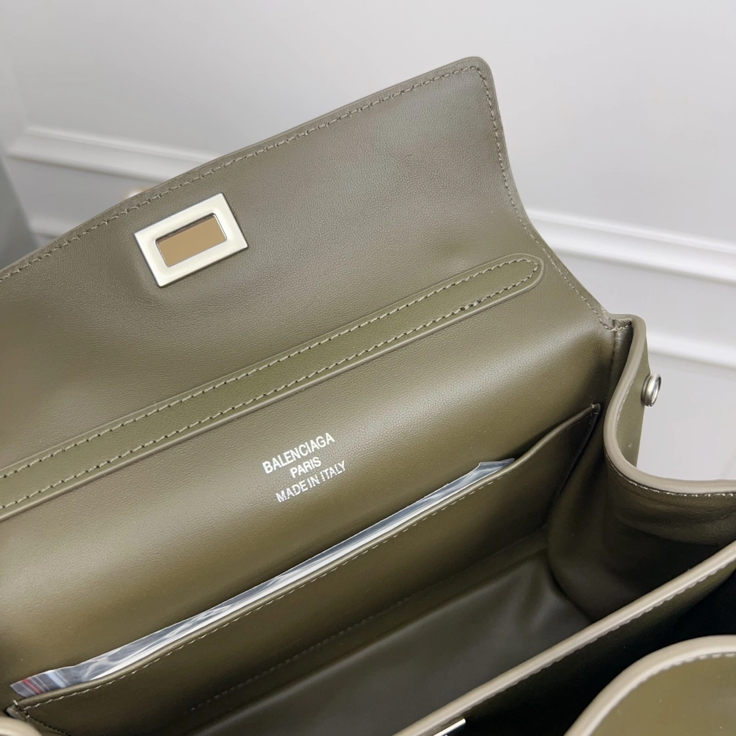 FashionForward Balenciaga Rodeo Luxe Oversized  Bag 60911