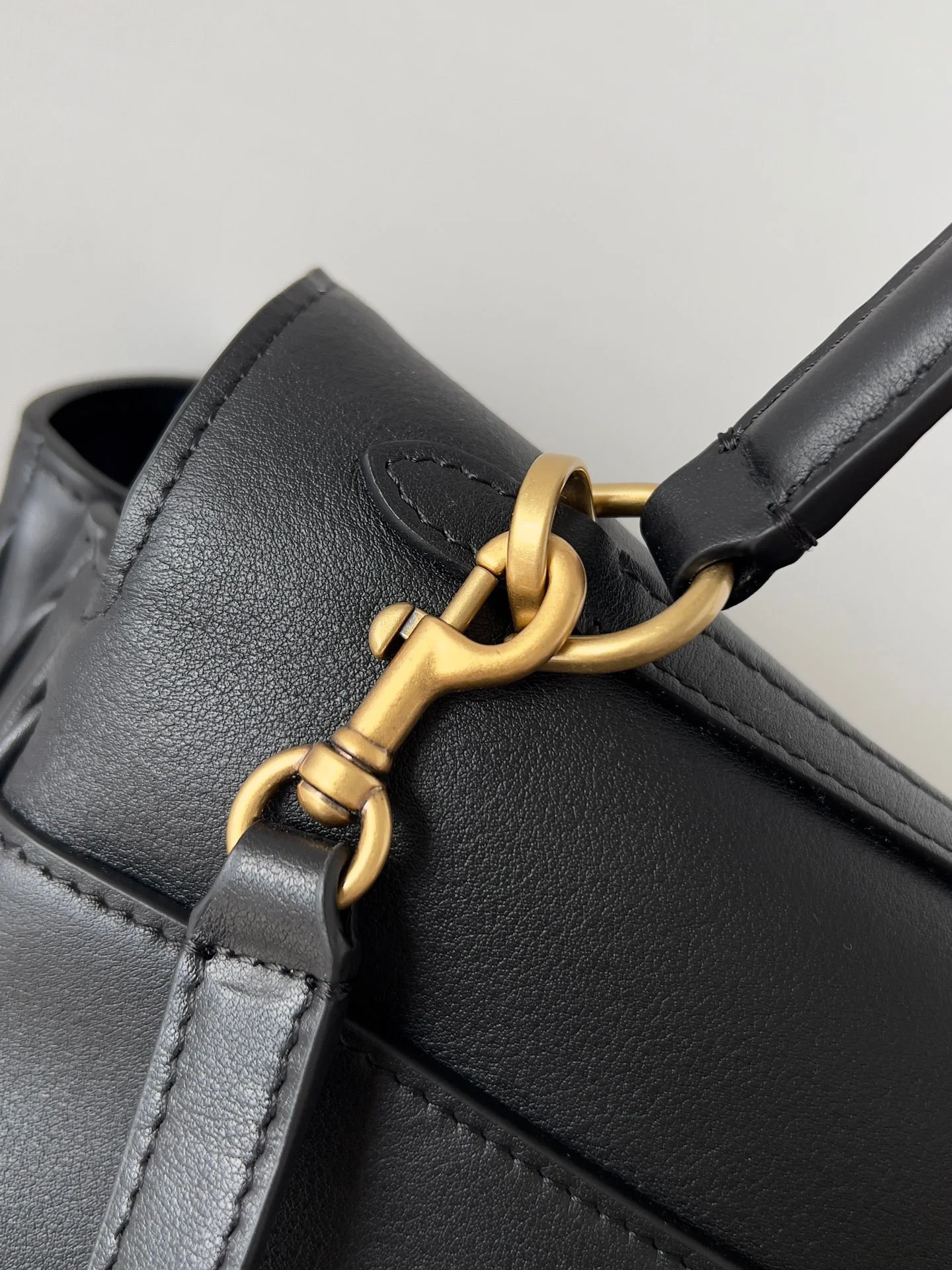 DailyWear Balenciaga Rodeo Luxe  Calfskin Bag with Gold Buckle - Model 37643