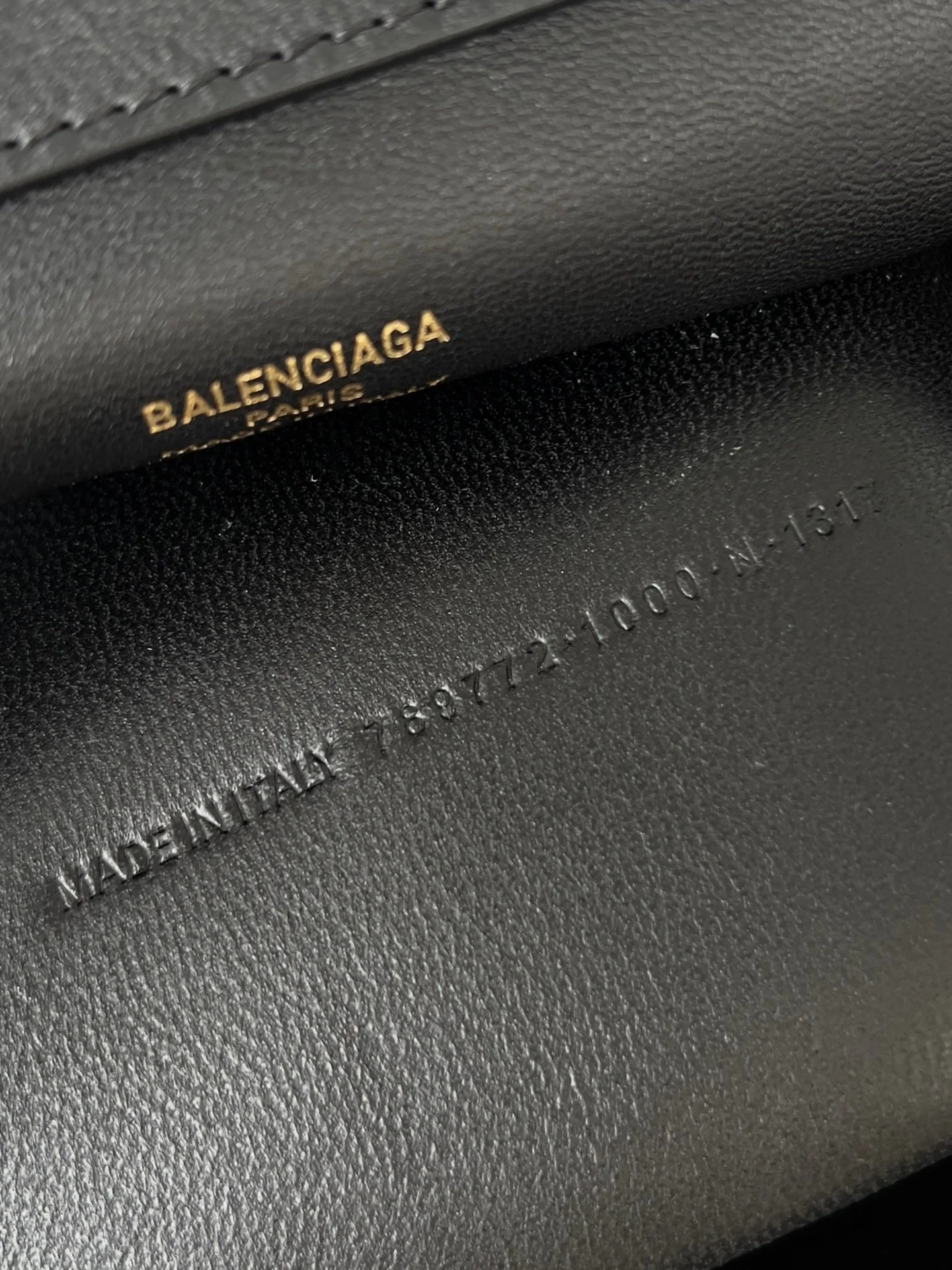 DailyWear Balenciaga Rodeo Luxe  Calfskin Bag with Gold Buckle - Model 37643