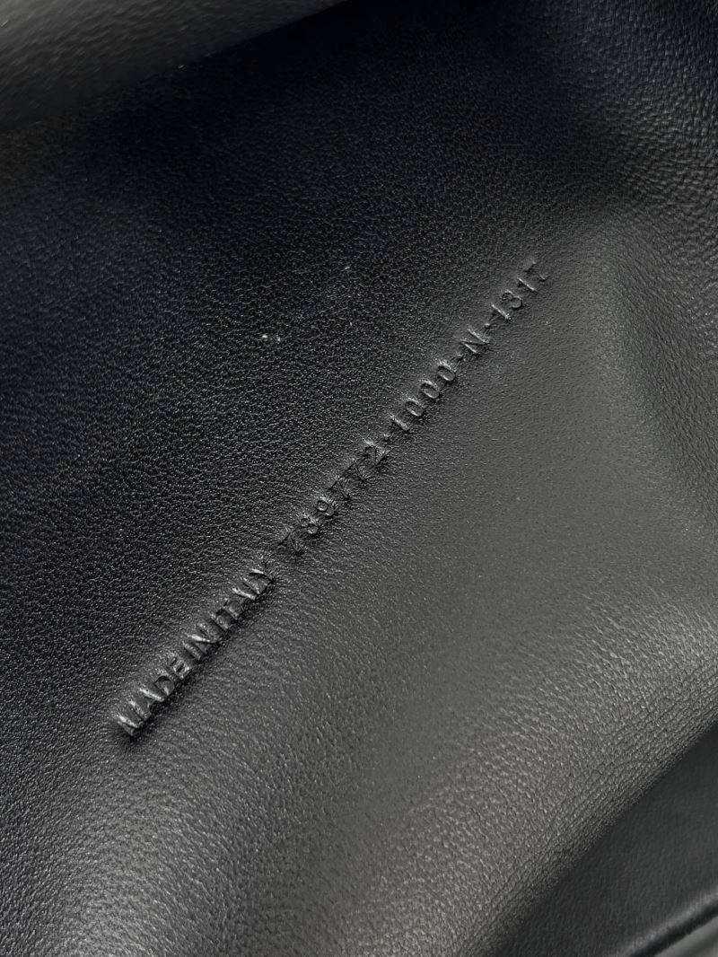 Sustainable Balenciaga Rodeos Oversized  Bag - Effortless Luxe Utility 69931