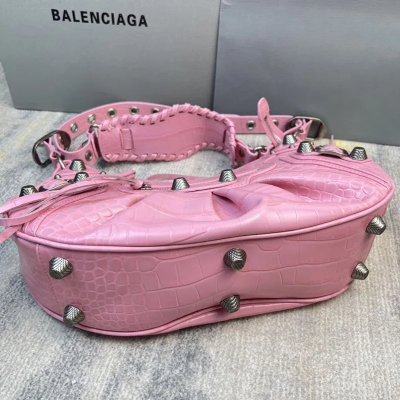 Supportive Balenciaga Sakura Pink CrocodileBalenciaga Le Cagole Half-Moon Bag 38375