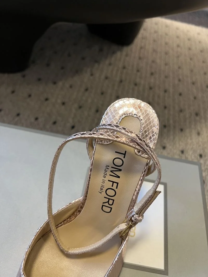 Contemporary Balenciaga Sandals 16901