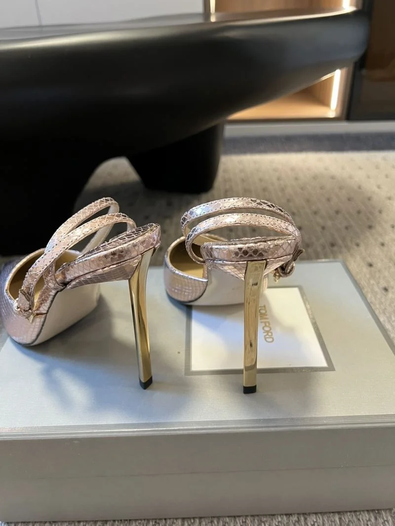 Contemporary Balenciaga Sandals 16901