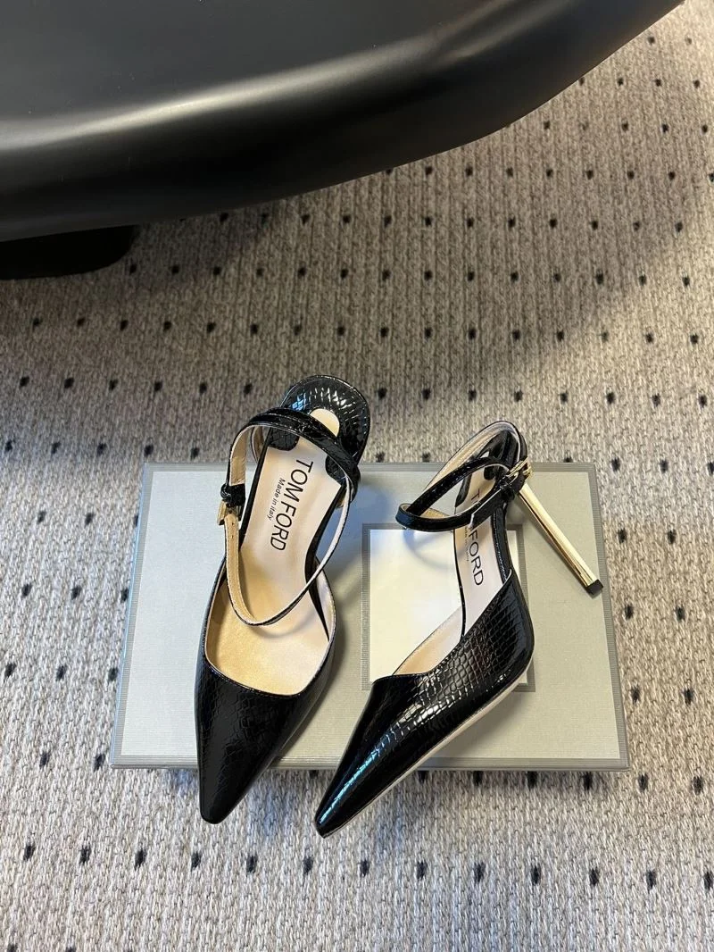 TechFriendly Balenciaga Sandals 16911