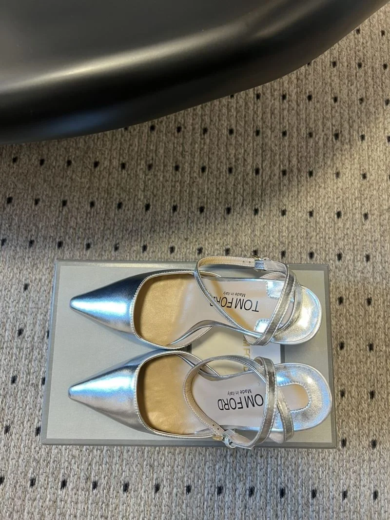 Sophisticated Balenciaga Sandals 16908