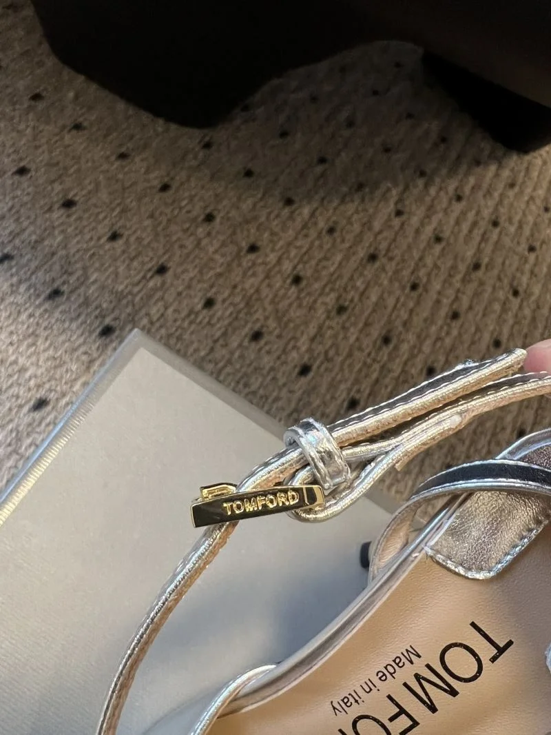 Sophisticated Balenciaga Sandals 16908