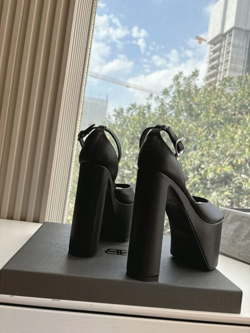 Balenciaga Sandals Unisex 16798