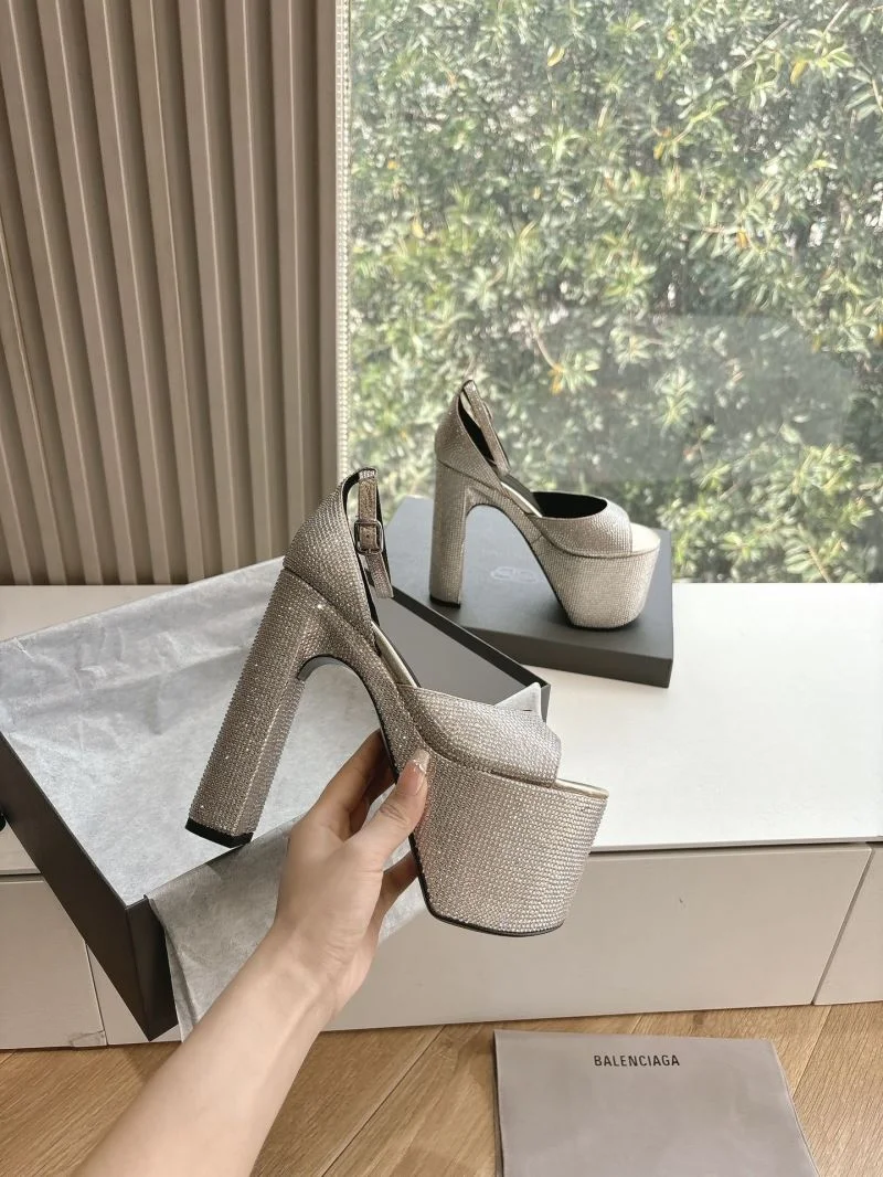 Balenciaga Sandals OnTrend 16793