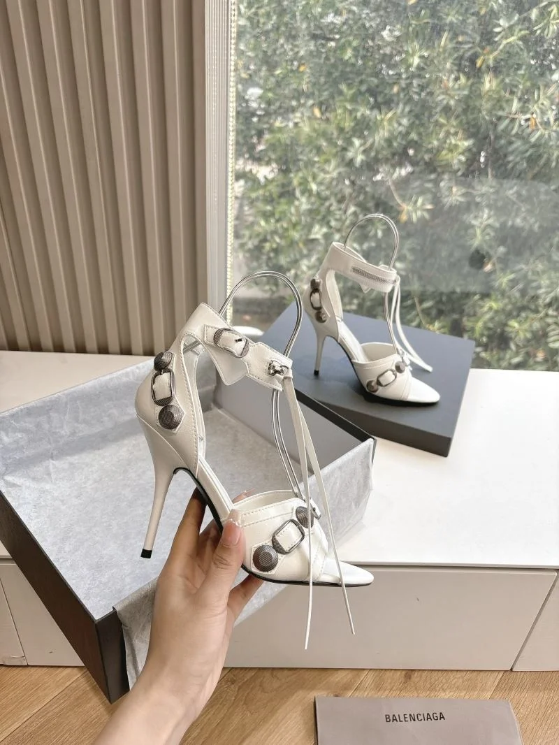 Elegant Balenciaga Sandals 16855