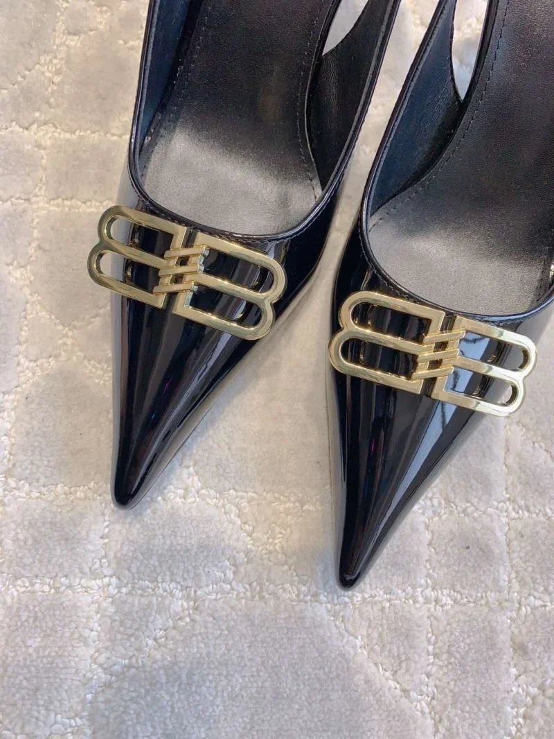WaterResistant Balenciaga Sandals 17039