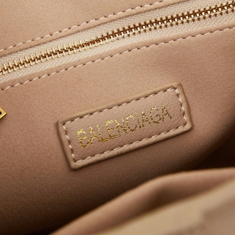 Vibrant Balenciaga Shopping Bags 89315
