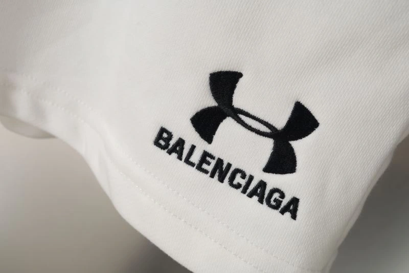 Versatile Balenciaga Short Pants 98625