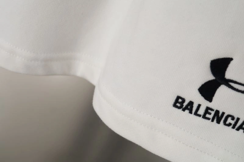 Versatile Balenciaga Short Pants 98625