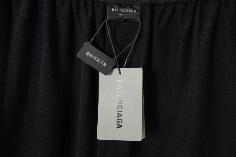 WrinkleFree Balenciaga Short Pants 98628