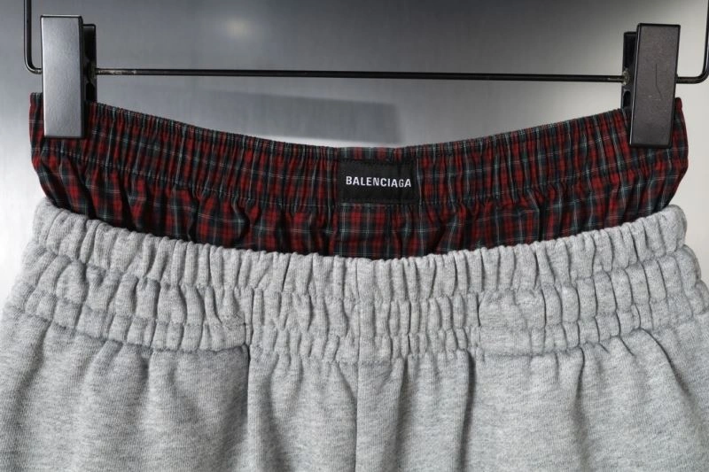 Balenciaga Short Pants UrbanChic 98622