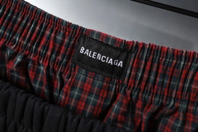 MultiPurpose Balenciaga Short Pants 98596