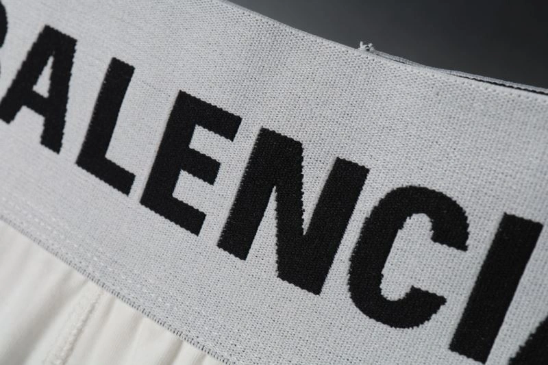 Balenciaga Short Pants Breathable 98592