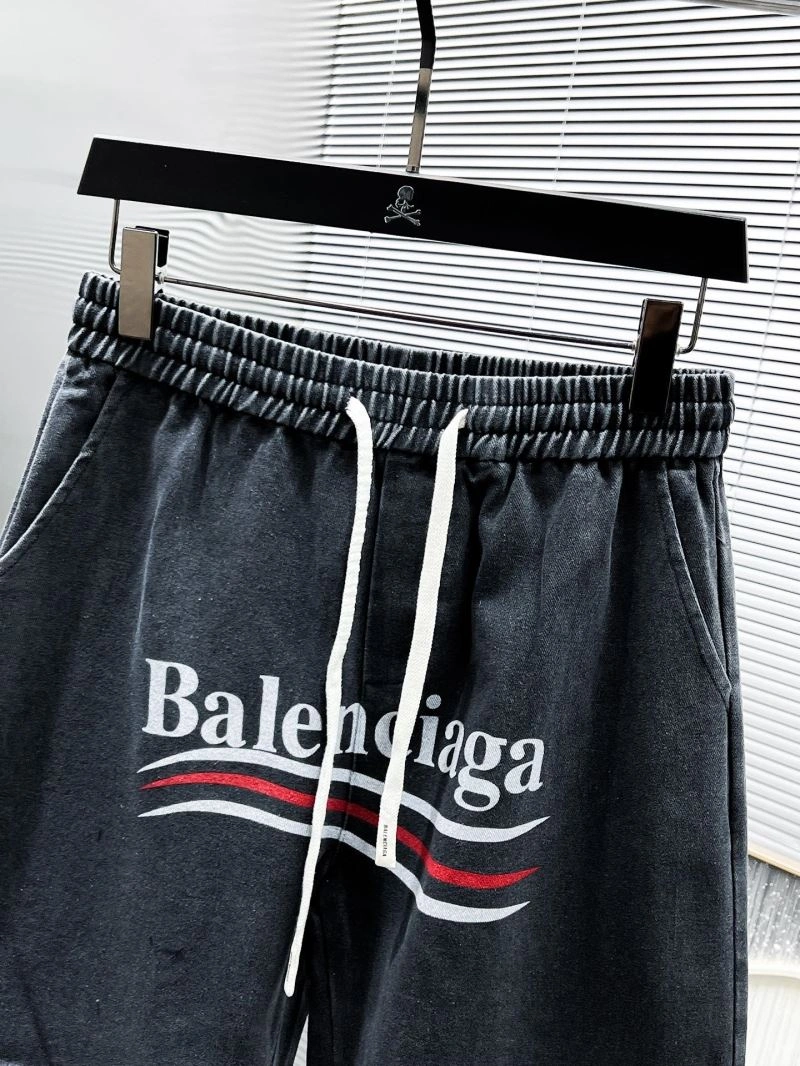 Balenciaga Short Suits Flexible 97356