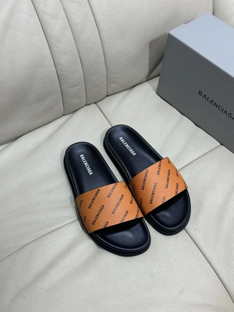 Bold Balenciaga Slippers 16587