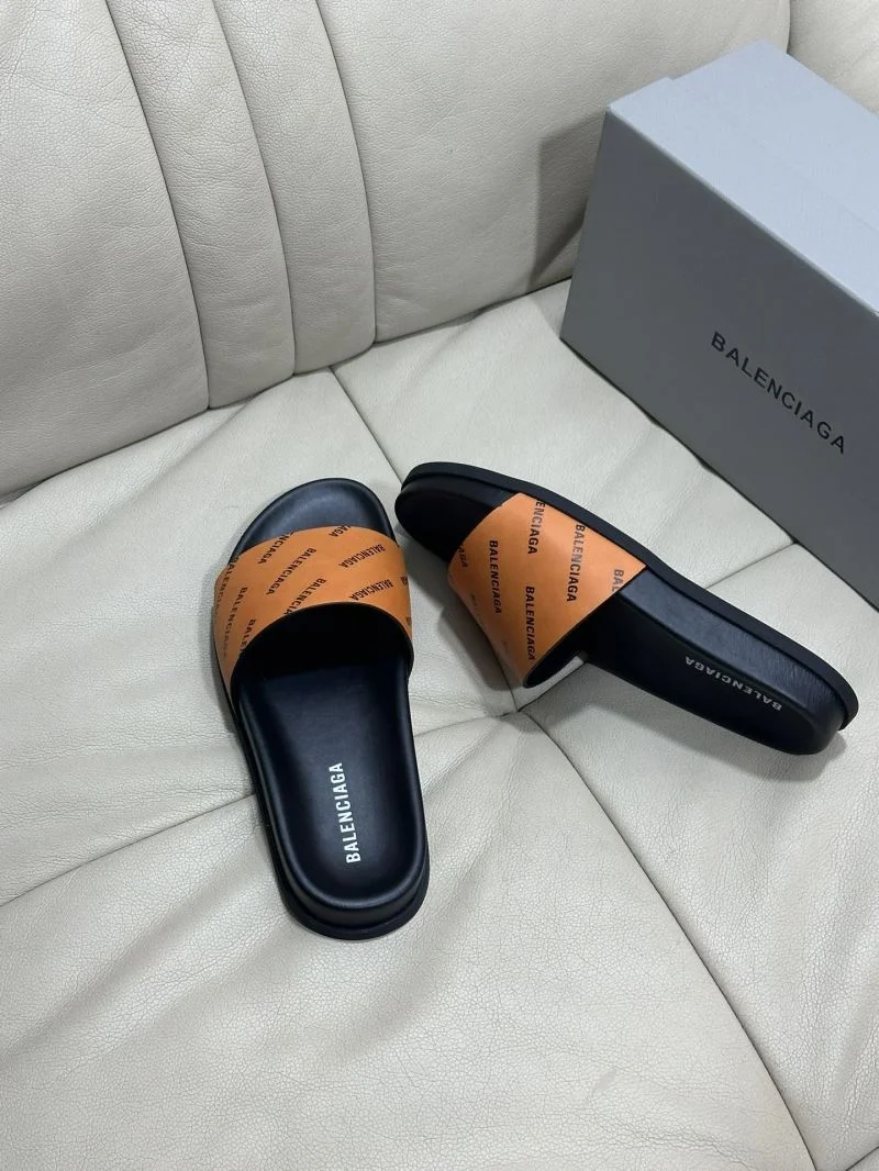 Bold Balenciaga Slippers 16587