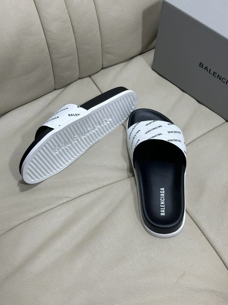 Balenciaga Slippers Trendsetting 16660