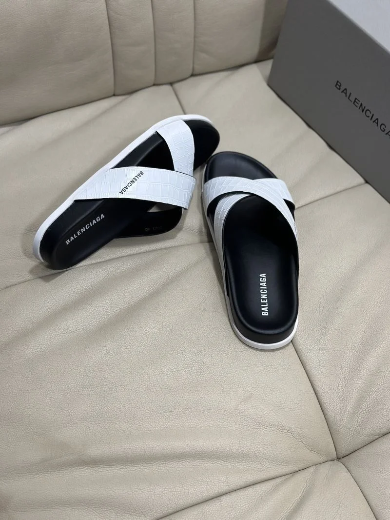 Trendy Balenciaga Slippers 16629