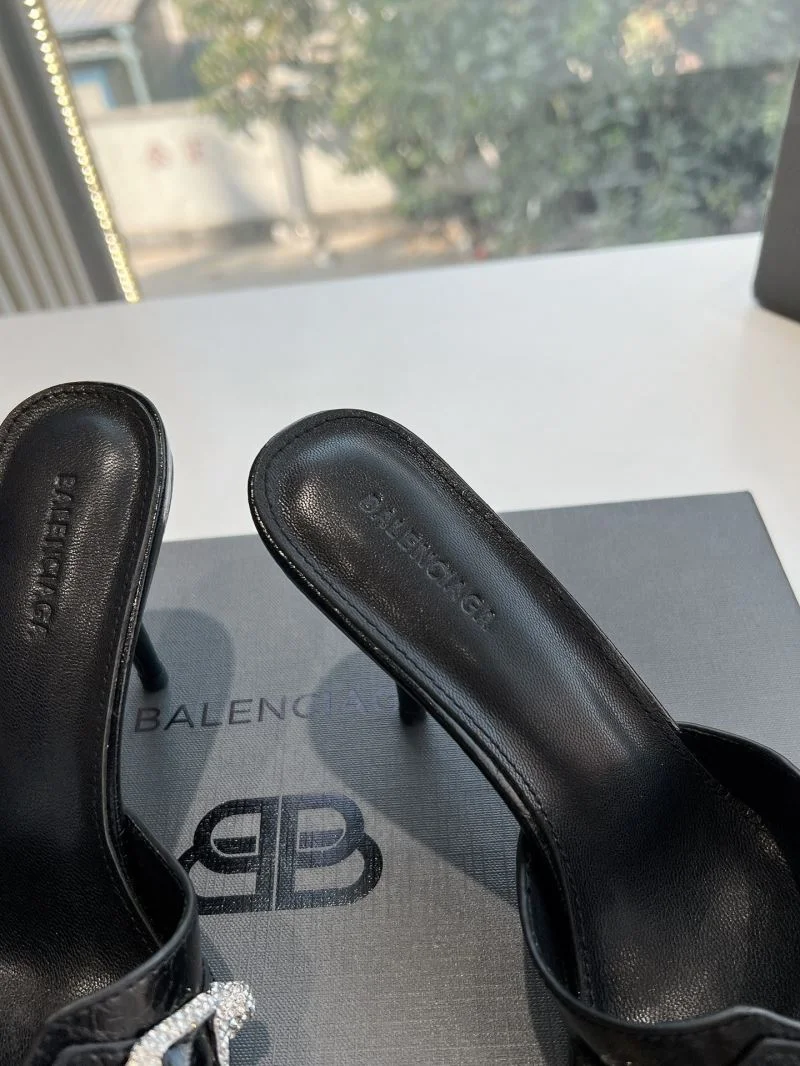 Balenciaga Slippers Reliable 16784
