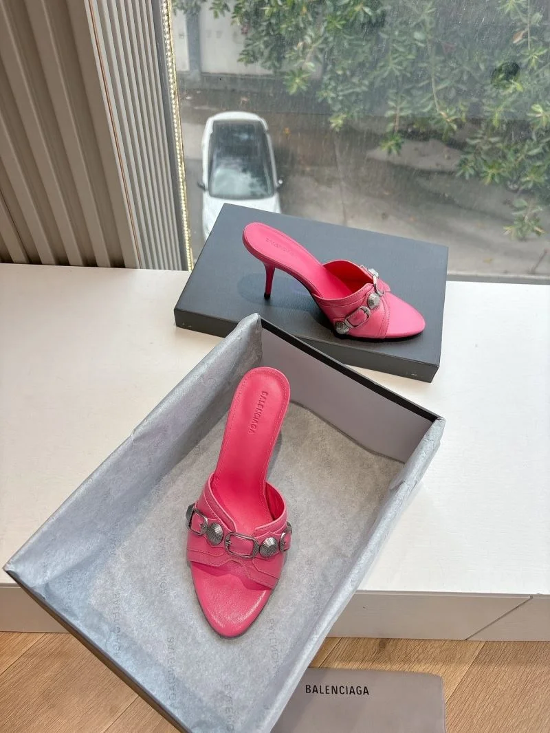 Balenciaga Slippers Attractive 16833