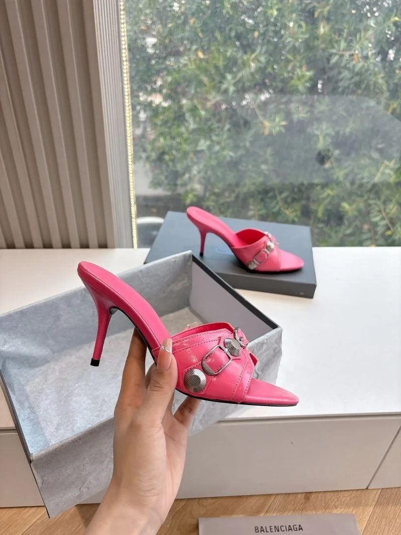 Balenciaga Slippers Attractive 16833
