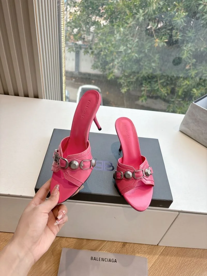 Balenciaga Slippers Attractive 16833