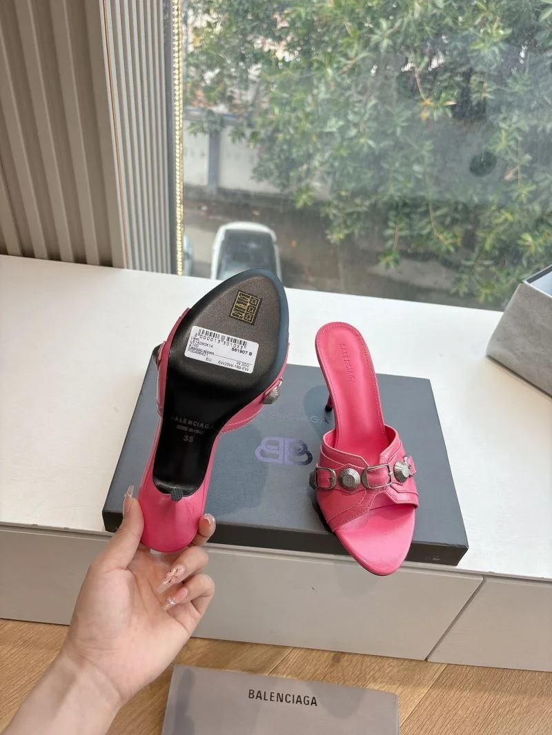 Balenciaga Slippers Attractive 16833