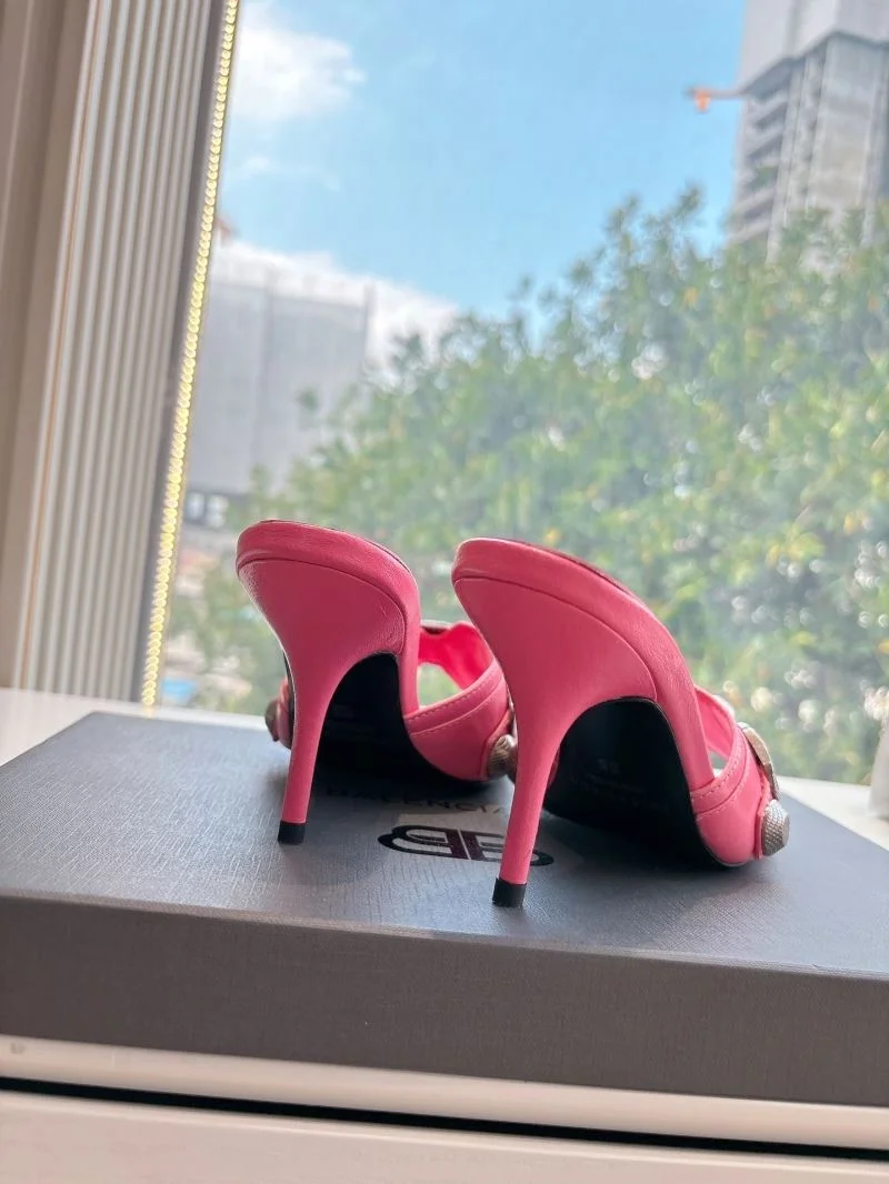 Balenciaga Slippers Attractive 16833