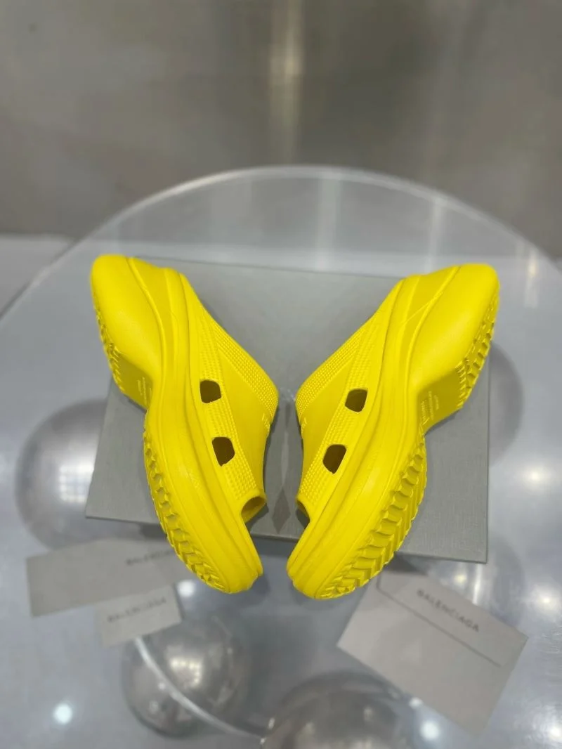 GoAnywhere Balenciaga Slippers 16699