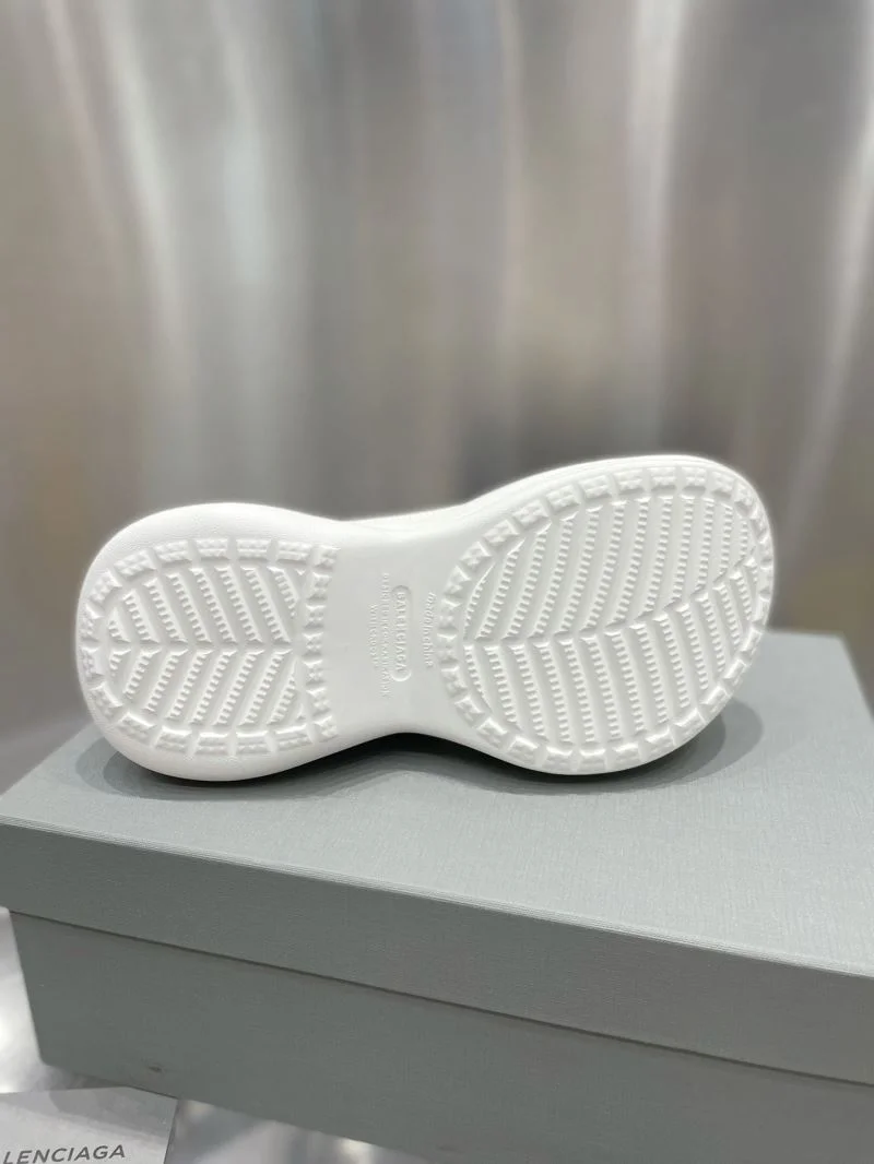 Balenciaga Slippers TimelessDesign 16717