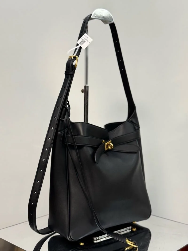 Balenciaga Small Bucket Bag - Latest Must-Have Accessory Durable 38254