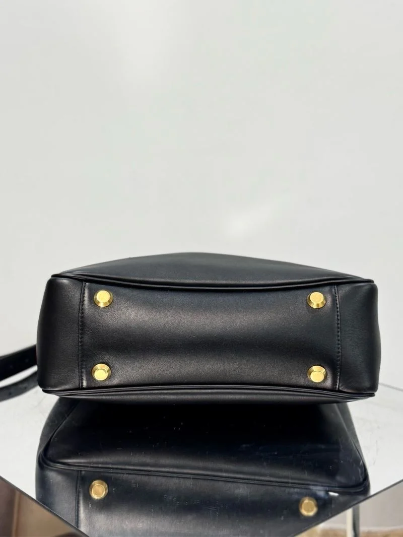 Balenciaga Small Bucket Bag - Latest Must-Have Accessory Durable 38254