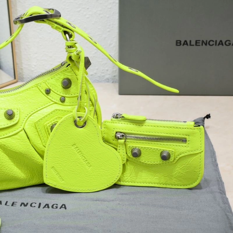 Balenciaga Small Fluorescent Green Crescent Bag 26x12x6 cm Trendsetting 72707