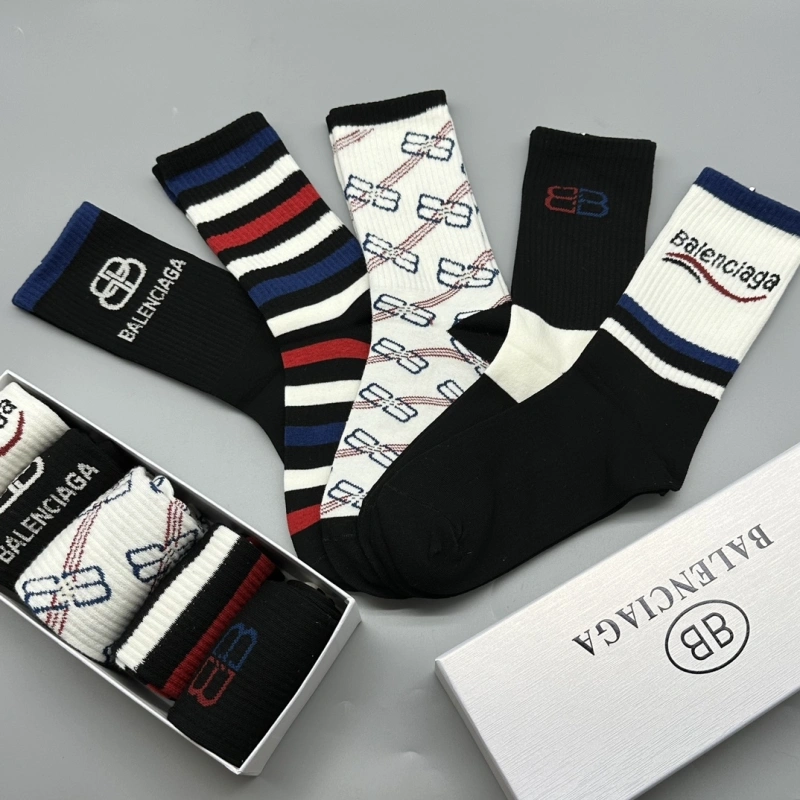 Elegant Balenciaga Socks 274384