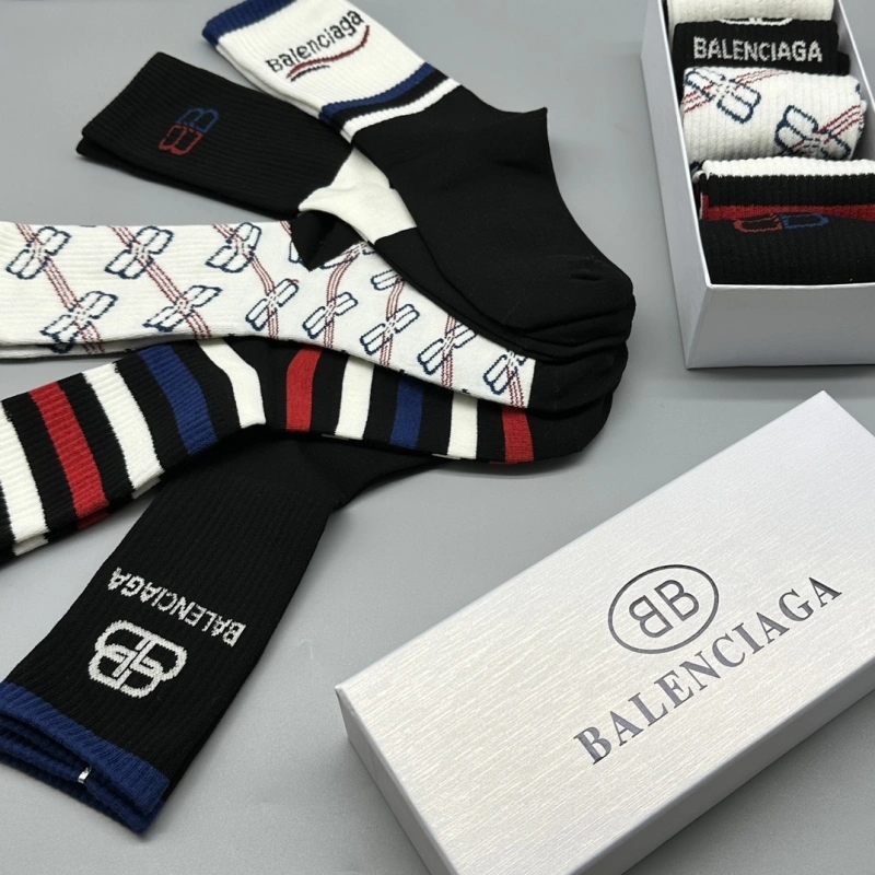 Elegant Balenciaga Socks 274384