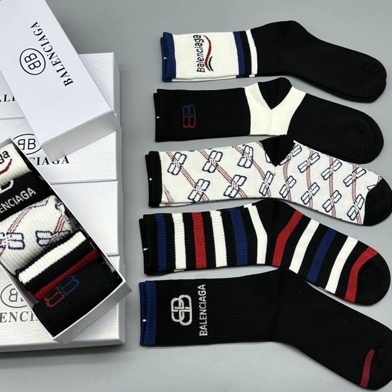 Elegant Balenciaga Socks 274384